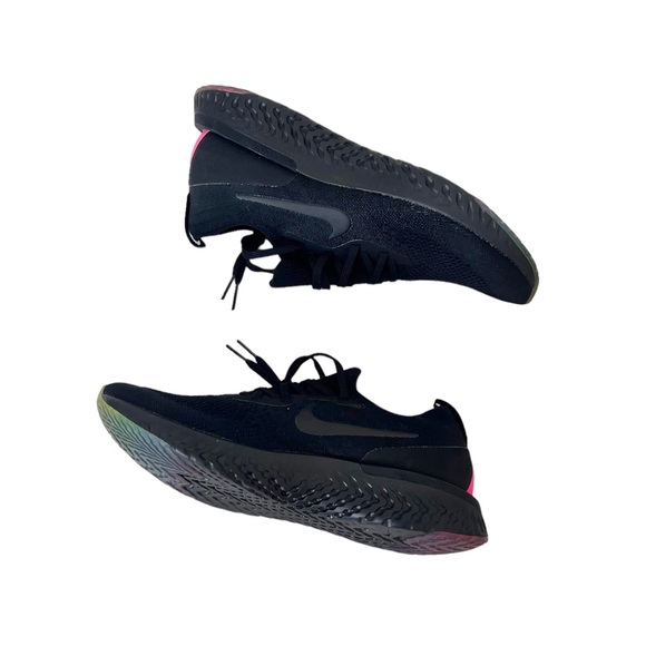 Men’s Nike Epic React Flyknit BETRUE Sneakers - Picture 5 of 8